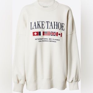 Abercrombie & Fitch Lake Tahoe Crewneck in Size Medium